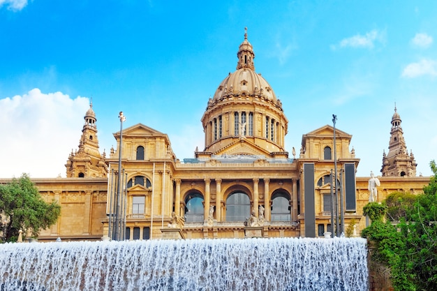 Muzeum Narodowe w Barcelonie, Placa De Espanya, Hiszpania.