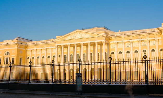 Zdjęcie muzeum rosyjskie pałac michajłowski sankt petersburg rosja
