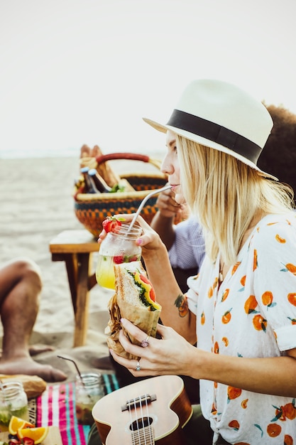 Muzycy O Pikniku Na Plaży