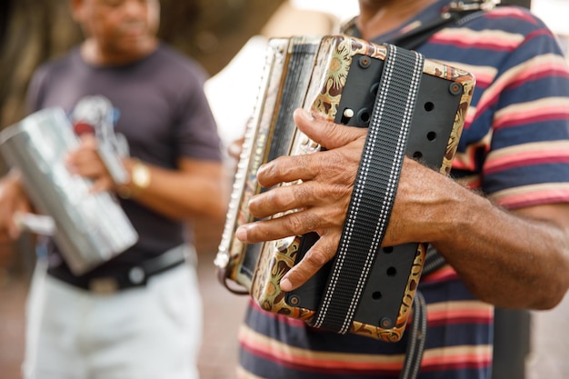 Muzycy uliczni na Dominikanie Strefa kolonialna Santo Domingo Columbus Park