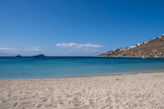 Mykonos wyspa Cyklady Grecja Psarou piaszczystej plaży wakacje koncepcja