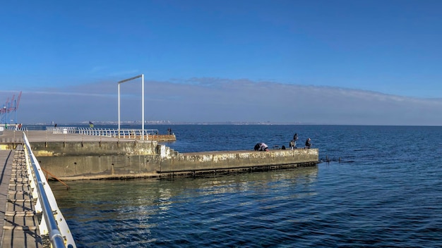 Nabrzeże plaży Lanzheron w Odessie na Ukrainie