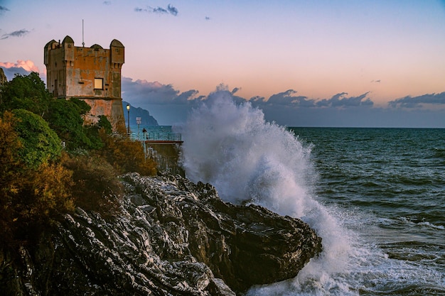 Nabrzeżna burza w Nervi