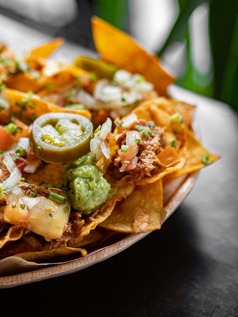 NACHOS CON MANO JALAPEO FOODPORN COMIDA FOOD