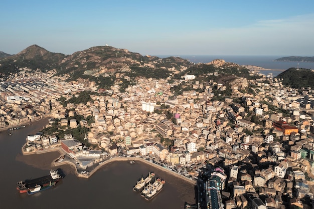 Nadmorski port z domami mieszkalnymi w Taizhou Zhejiang