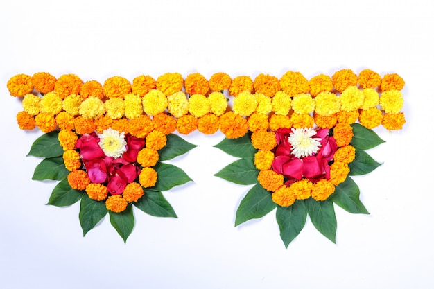 Nagietek Kwiat Rangoli Projekt Dla Diwali Festival, Dekoracja Kwiatowa Indian Festival