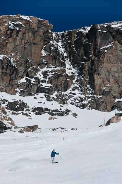 Narty pod Matterhorn