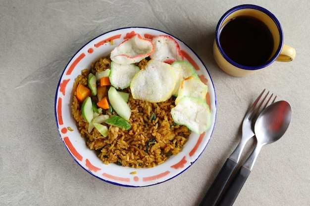 Nasi Goreng Jawa Popularne indonezyjskie danie ryżowe ze smażonego ryżu