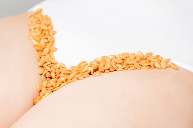 Zdjęcie nasiona leżące w rzędzie w strefie bikini