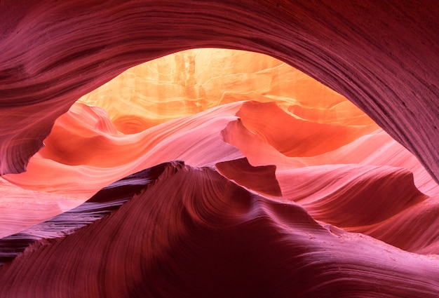 Naturalna formacja skalna Antelope Canyon