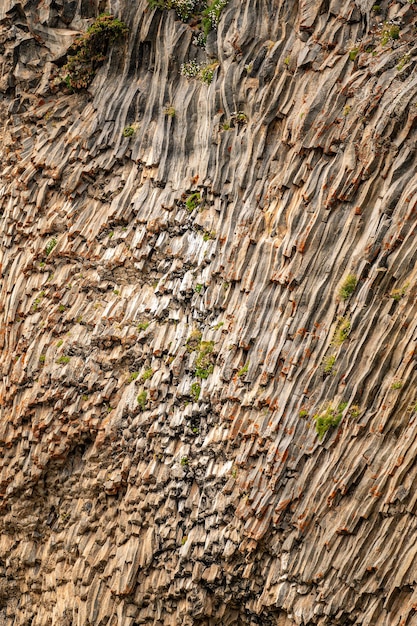 naturalna skała tekstura tła Kolumny bazaltowe formacja skalna niezwykła topografia górska tło geologiczne