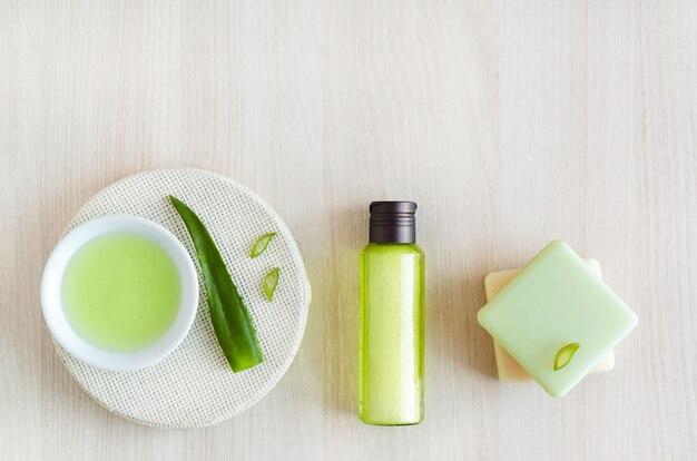 Naturalne kosmetyki ziołowe ze składnikiem Aloe Vera