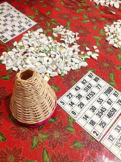 Neapolitańska gra tombola Tradycyjna świąteczna gra podobna do bingo