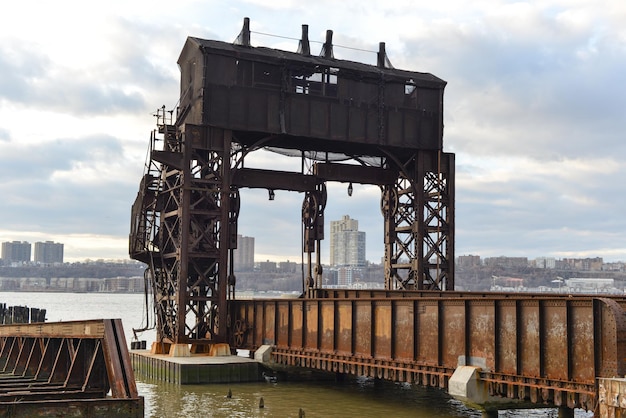 New York Central Railroad 69th Street Transfer Bridge obok Riverside Park Manhattan Nowy Jork