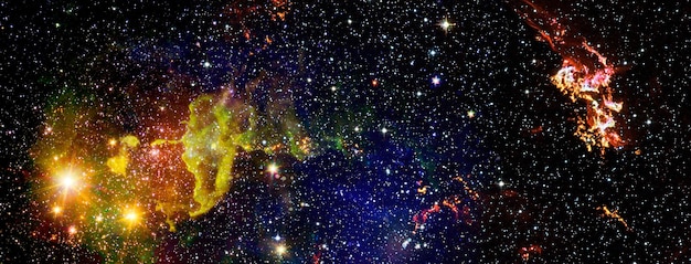 Niesamowicie piękna galaktyka w kosmosie Nocne mgławice gwiaździste niebo w kolorach tęczy Wielokolorowa przestrzeń kosmiczna Elementy tego zdjęcia dostarczone przez NASA
