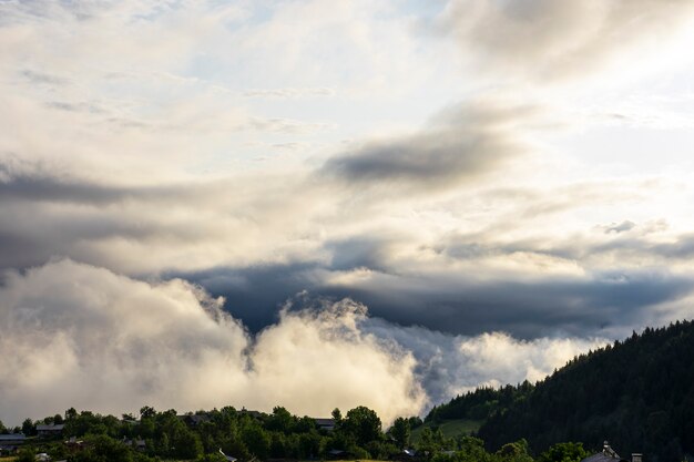 Niesamowite zdjęcia wsi i górskie krajobrazy. Savsat, Artvin - Turcja