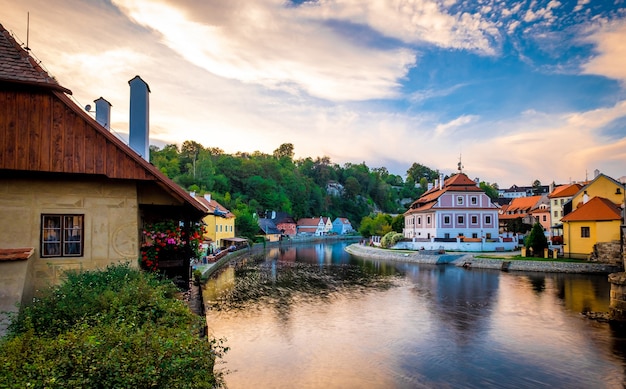 Niesamowity Widok Na Rzekę I Panoramę Miasta Cesky Krumlov