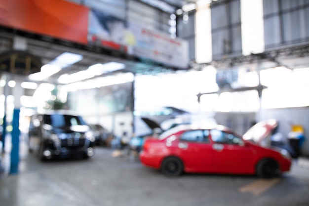 Niewyraźne nowoczesne centrum serwisowe auto