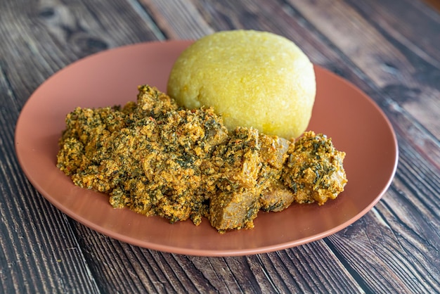 Nigeryjska Zupa Melonowa Egusi Z Garri Eba Na Lunch