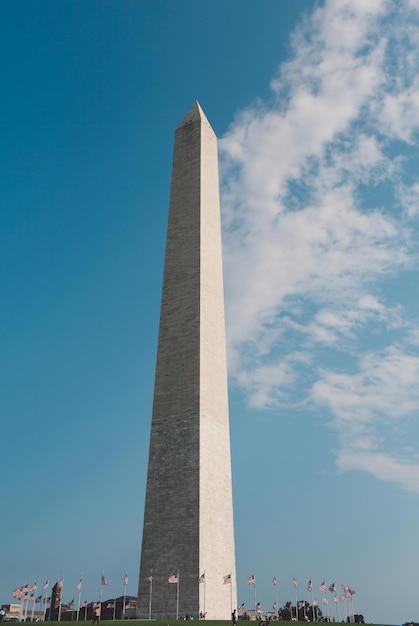 Zdjęcie niski kąt widoku pomnika