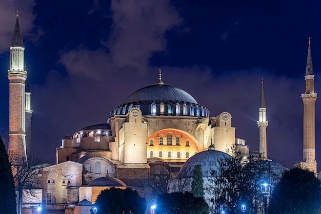 Noc nad Hagia Sophia lub Hagia Sophia Kościół Świętej Mądrości w Stambule, Turcja