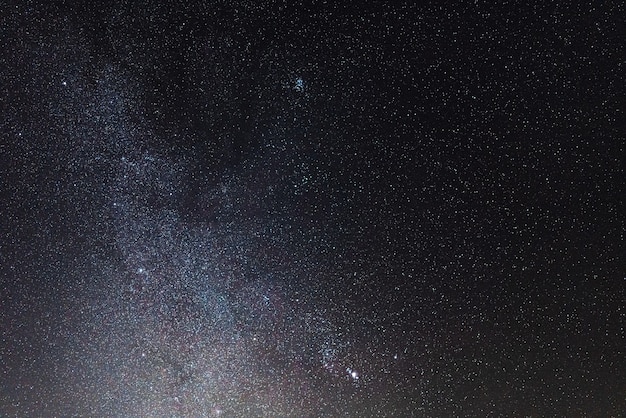 Nocne Niebo Z Gwiazdami I Galaktyką Drogi Mlecznej W Przestrzeni Kosmicznej, Tło Wszechświata