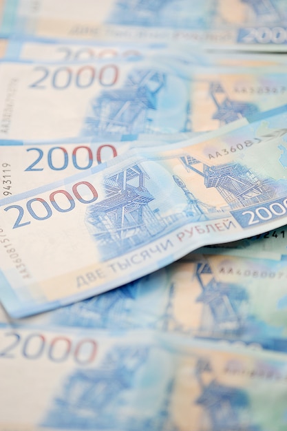 Nowe banknoty 2000 rubli rosyjskich