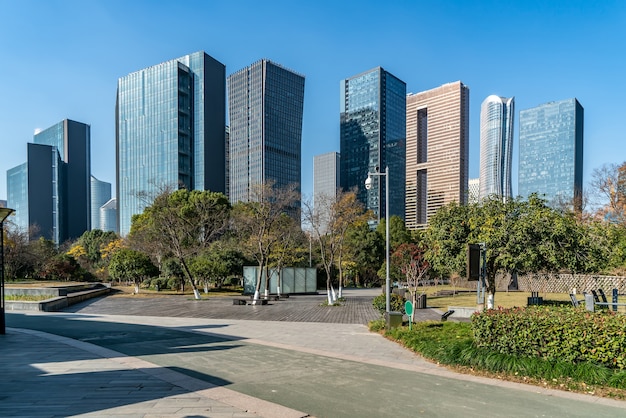 Nowoczesny krajobraz architektoniczny Hangzhou Qianjiang New Town CBD