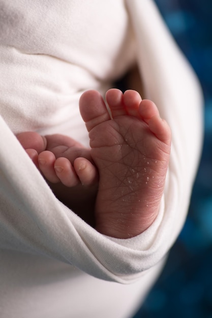 Nowonarodzone miękkie stopy dziecka część ciała delikatne macierzyństwo