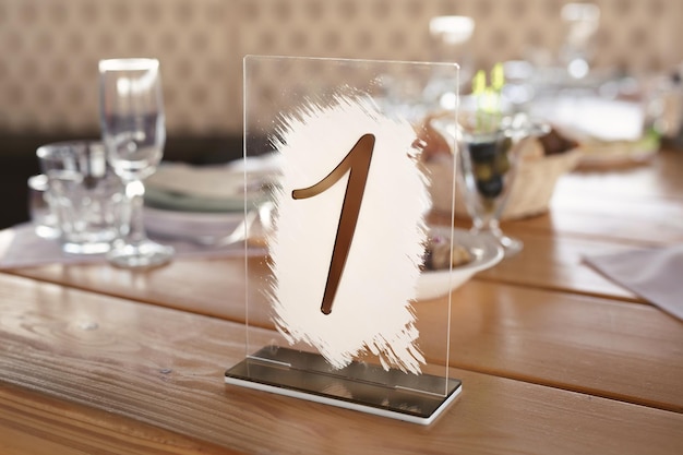 Numer stołu dla gości Stół weselny w restauracji
