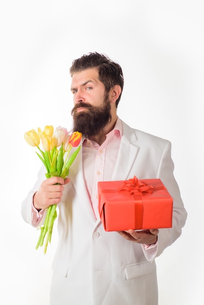 Obecny Mężczyzna Pudełko Trzyma Walentynki Prezent I Kwiaty Walentynki Szczęśliwe Walentynki Luty