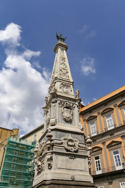 Obelisk San Domenico w Neapolu, Włochy