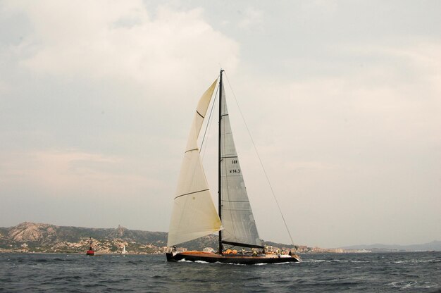 Od redakcji SARDYNIA — WRZESIEŃ 2005: Uczestnicy regat Maxi Yacht Rolex Cup