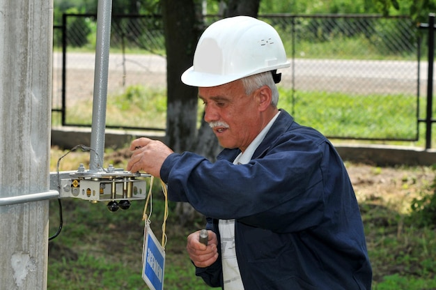 Odłączenie odcinka obwodu elektrycznego za pomocą hig