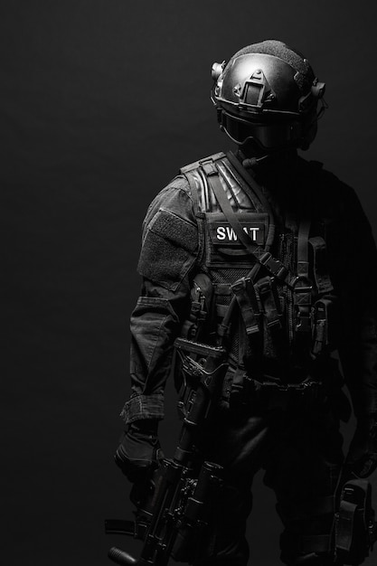 Oficer Policji Spec Ops Swat