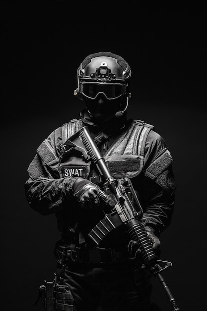 Oficer Policji Spec Ops Swat