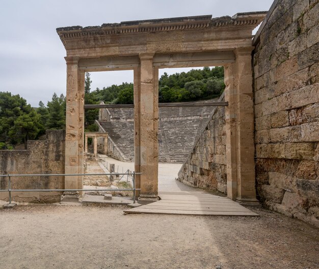 Ogromny Amfiteatr W Sanktuarium Asklepiosa W Epidauros Grecja