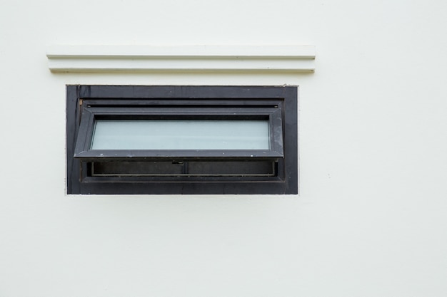 Okna Markizy Otwierają Nowoczesne Domowe Aluminiowe Okna Wentylacyjne Z Nawiewem I Zapachem Powietrza W Toalecie