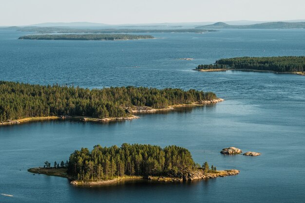 Okolice karelskiego miasta Kandalaksha latem