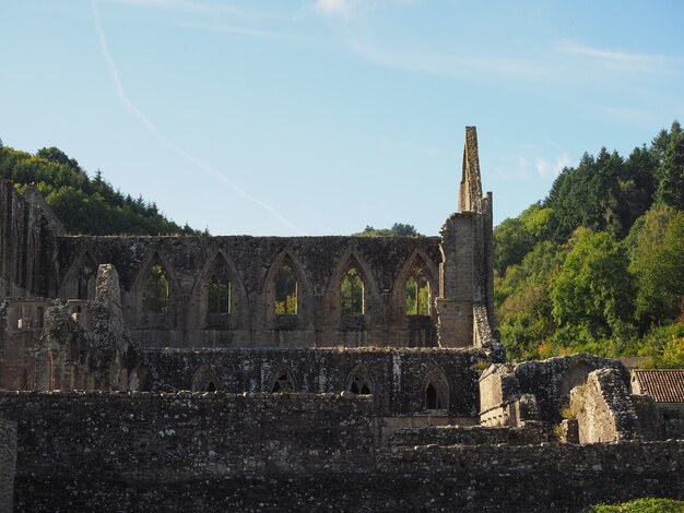 Opactwo Tintern (abaty Tyndyrn) W Tintern