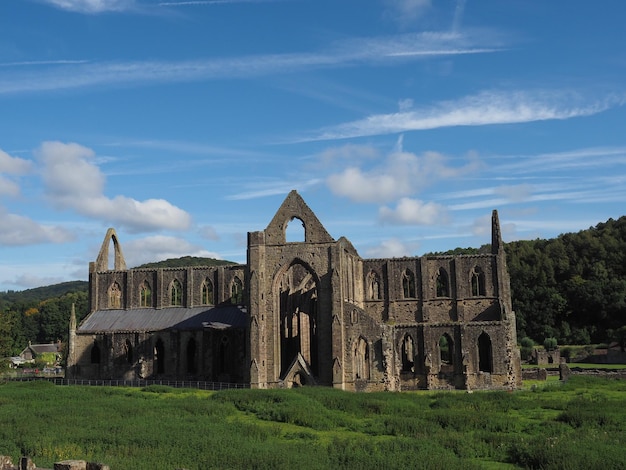 Opactwo Tintern Abaty Tyndyrn w Tintern