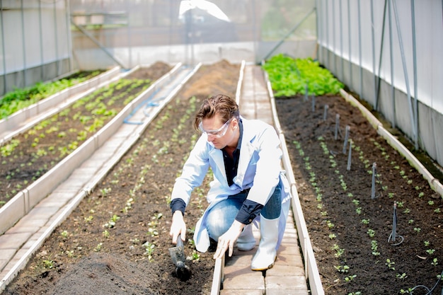 Organic Farmer Eco Agriculture Naukowcy w inteligentnym gospodarstwie ekologicznym Innowacyjna technologia rolnicza