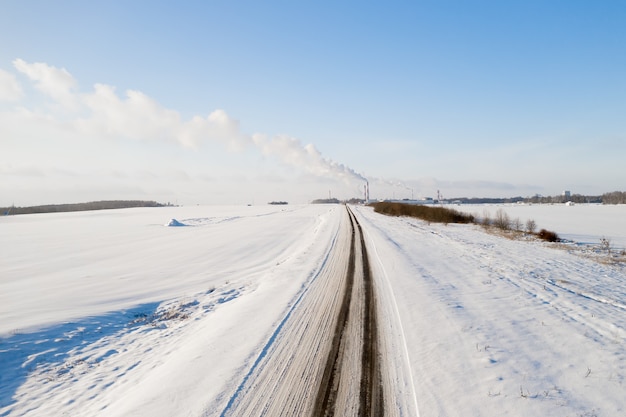 Ośnieżona Droga Fabryki Z Fajkami