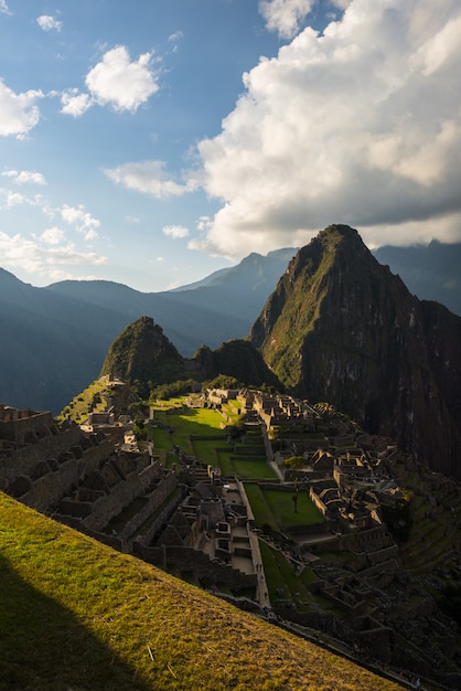 Ostatnie światło słoneczne w Machu Picchu, Peru