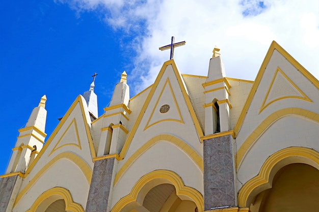 Oszałamiająca fasada świątyni San Juan Bautista w Puno, Peru, Ameryka Południowa