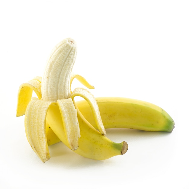 Otwiera banana odizolowywającego na białym tle