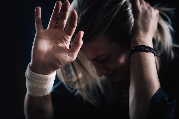 Zdjęcie pacjentka ze zdrowiem psychicznym z zaburzeniami depresyjnymi