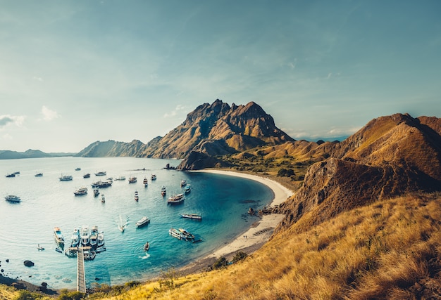 Padar Island Bay. Park Narodowy Komodo