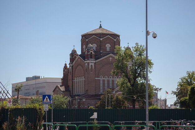 PADOWA, WŁOCHY 17 lipca 2020: Tempio della pace, świątynia pokoju w języku angielskim, w Padwie we Włoszech