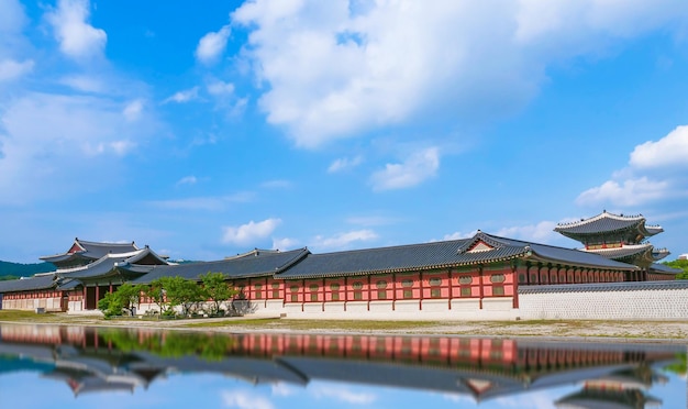 Zdjęcie pałac gyeongbokgung w seulu w korei południowej